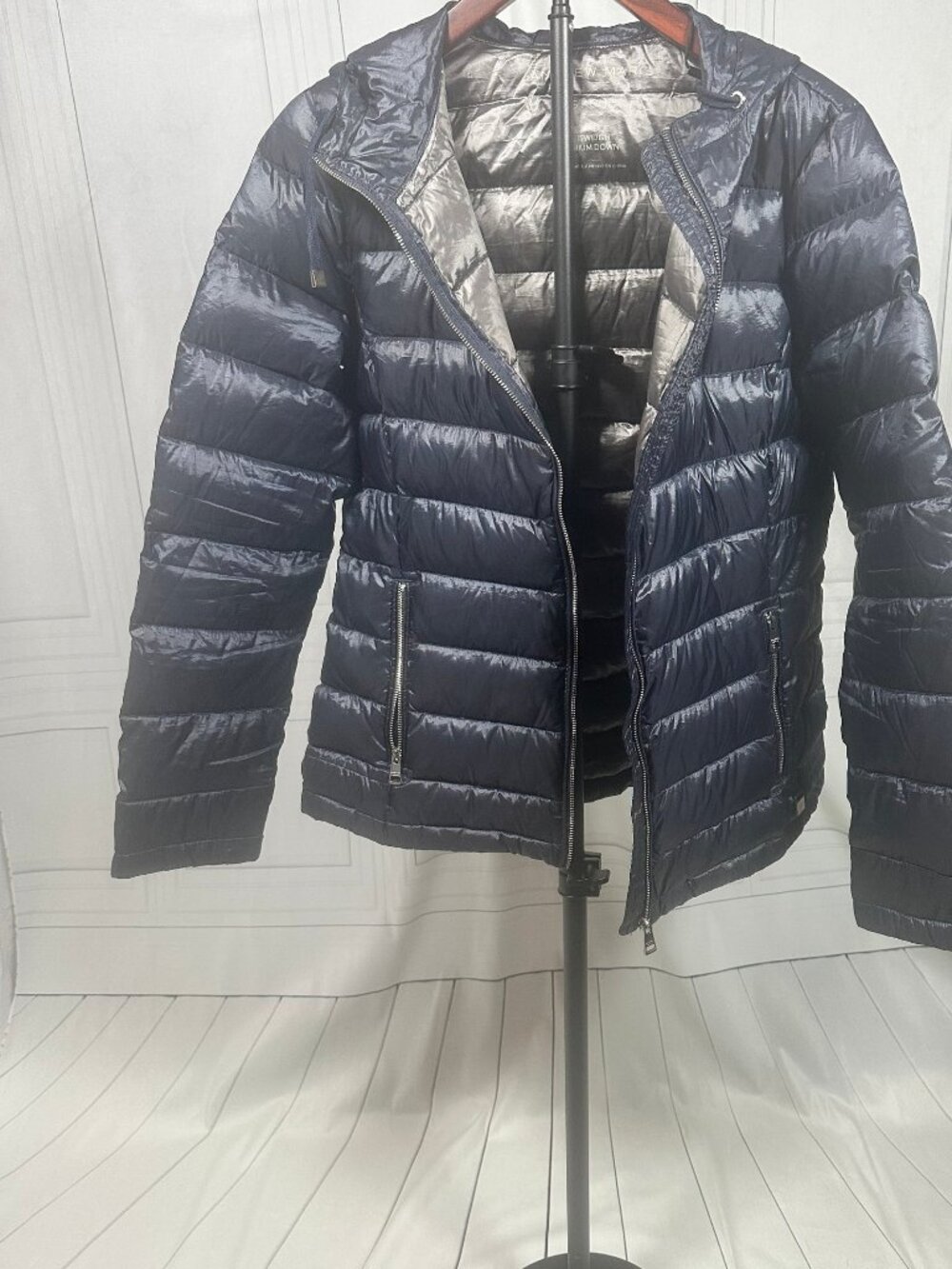 Andrew Marc Packable Lightweight Premium Down Jacket Small Navy Nylon